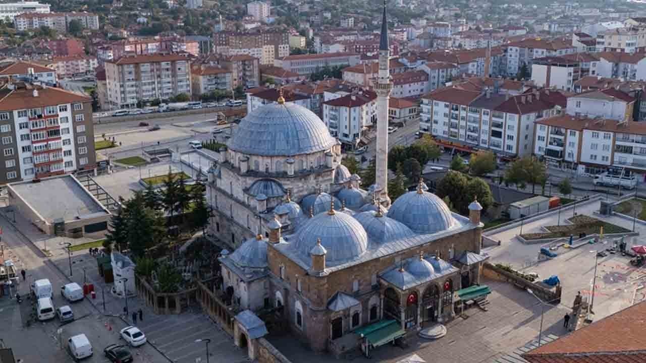 Yozgat’ta Osmanlı’nın sanat izleri: Tarihi camilerde barok ve rokoko şöleni