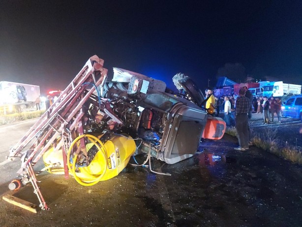 Foto - Yozgat'ta zincirleme trafik kazası: 1 ölü, 7 yaralı