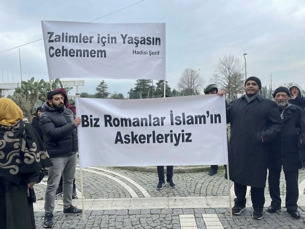 Yüce Kur'an yakan İsveçliye Roman vatandaşlardan protesto!