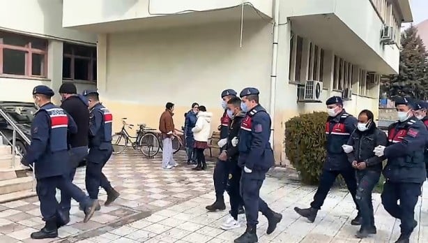 Foto - Yuh olsun size! Osmanlı dönemi demiryolu raylarına dadandılar