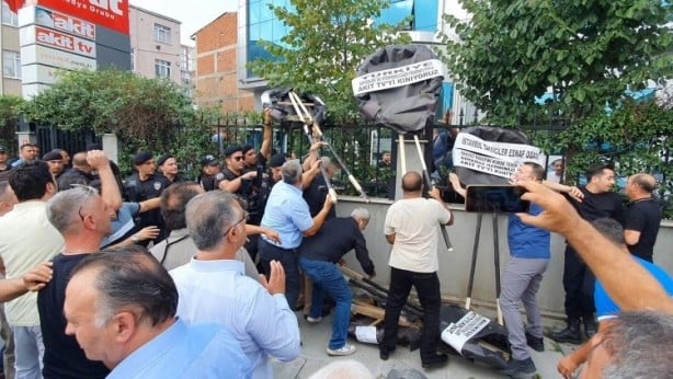 Foto - Ekmekçi Cihan'dan sonra taksici Eyüp kafayı çıkardı
