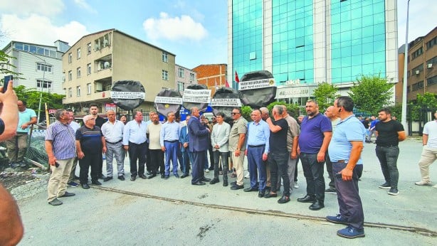 Foto - Ekmekçi Cihan'dan sonra taksici Eyüp kafayı çıkardı