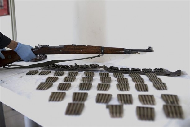 Foto - Yüksekova'da 115 senelik mavzer ele geçirildi