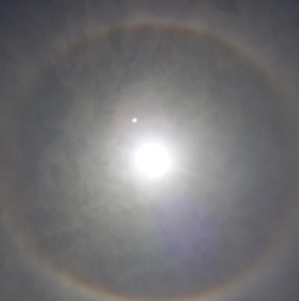 Foto - Yüksekova'da gökyüzünde beliren hale büyüledi!