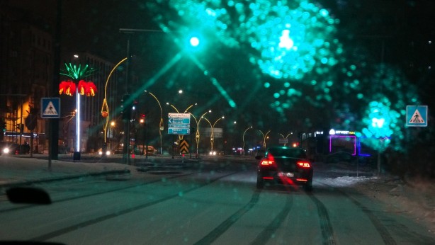 Foto - Yüksekova'da kar yağışı her yeri beyaza bürüdü