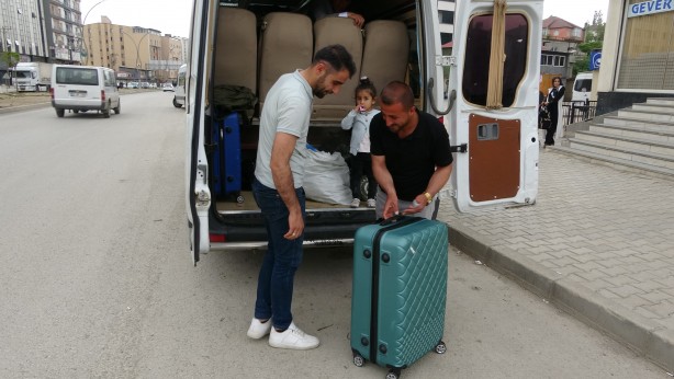 Foto - Yüksekovalılar seçim sonuçlarına odaklandı