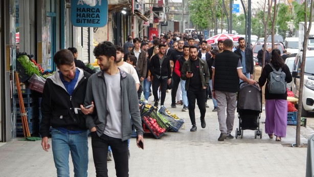 Foto - Yüksekovalılar seçim sonuçlarına odaklandı