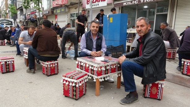 Foto - Yüksekovalılar seçim sonuçlarına odaklandı