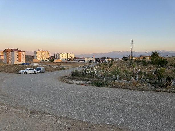 Foto - Yüksekovalıların mezarlık feryadı! 'Bir duvar örün'
