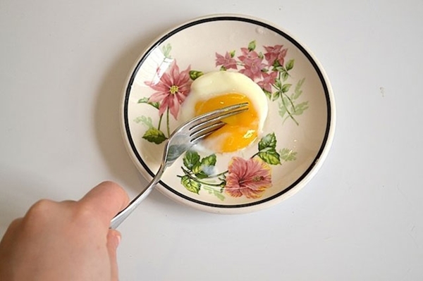 Foto - Yumurtaları buz kalıbında dondurun!