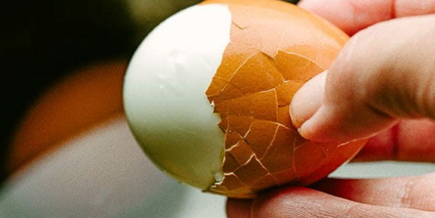 Foto - Yumurtalarınızı kaynattığınız suya limon eklerseniz