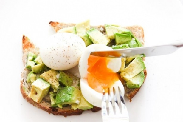 Yumurtayı çiğ sebzelerle tüketin