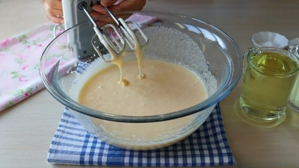 Foto - Yumuşacık anne keki tarifi: Yumurtadan yapılıyor! Protein deposu yiyemeyen herkes şimdi yesin