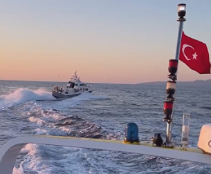Foto - Yunan askerlerinden Mavi Vatan'da alçak saldırı! Zürafa Adası açıklarında vurdular