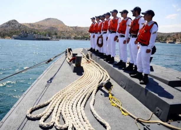 Foto - Yunan donanması perişan halde! Son sayıları paylaştılar