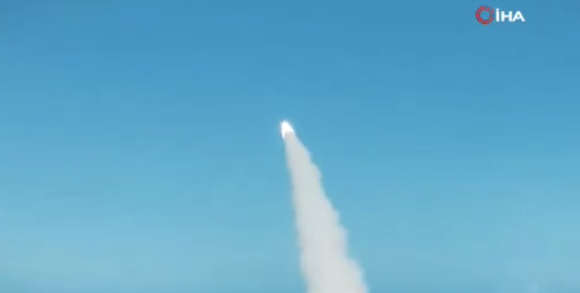 Yunan korkudan tir tir titreyecek! Türkiye füzeyi ateşledi