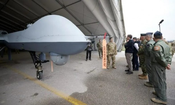Foto - Komşu  Bayraktar TB2 SİHA'lara karşı bu İHA'ları kullanacak! Görücüye çıkardılar