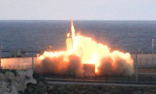 Foto - Yunanistan bu canlı yayını konuşuyor! Türkiye'nin yeni balistik füzesini duyurup menzilini açıkladı