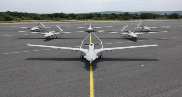 Foto - Bu itiraf hiç hesapta olmayan bir ülkeden geldi: Bayraktar TB2'ler kapışılıyor, Türkler İHA’larla para basıyor