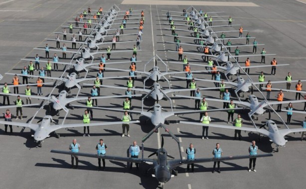 Bu itiraf hiç hesapta olmayan bir ülkeden geldi: Bayraktar TB2'ler kapışılıyor, Türkler İHA’larla para basıyor