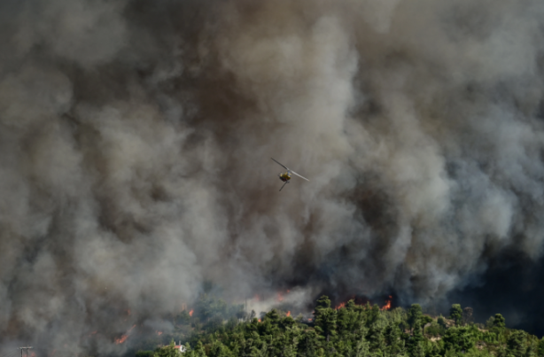Foto - Yunanistan cehennemi yaşıyor! 9 köy ve İki hastane tahliye edildi… Yangın Atina’ya yaklaştı