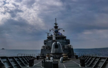 Foto - Yunanistan donanması acınacak halde: Yıldızları İHA sandılar