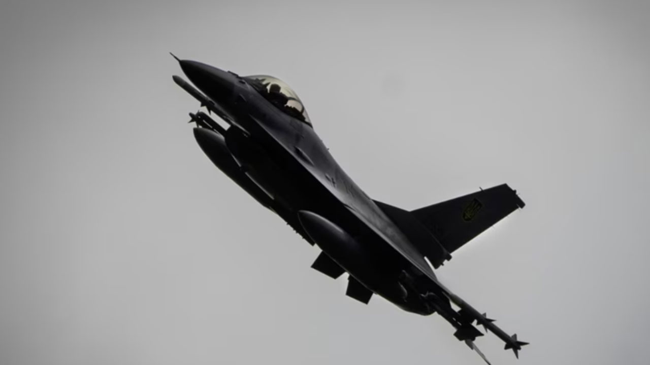 Yunanistan F-16'ları oraya gönderiyor: Bu kez Türkiye'ye değil o ülkeyi çıldırttılar