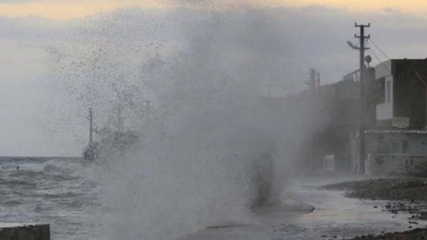 Foto - Yunanistan kahrolacak, Türkiye havalara uçacak! Türk profesör "Eylül'de geliyor" diyerek ilan etti