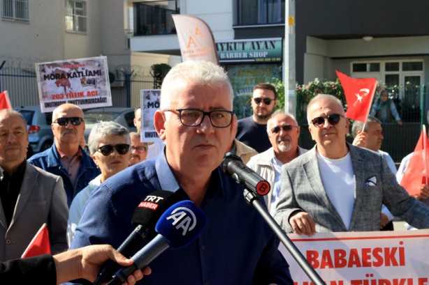 Foto - Yunanistan Konsolosluğu önüne siyah çelenk