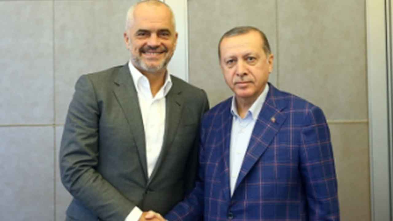 Foto - Yunanistan panikte! "Bir ülke Erdoğan'ı bekliyor! Bölgenin en büyük camisini açacak" diyerek duyurdular