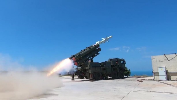 Foto - Yunanistan tam anlamıyla sallandı! Böyle duyurdular: Türkiye yeni bir füze üretti, bizim için tehlike büyük