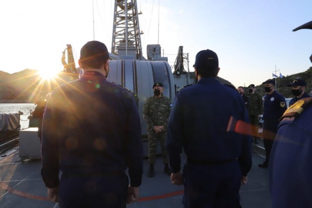 Foto - Yunanistan Türkiye'ye karşı savaşa mı hazırlanıyor? Dikkat çeken askeri hareketlilik!