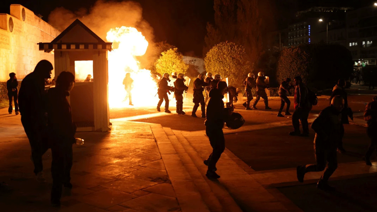 Yunanistan yangın yeri: Miço'nun başı büyük belada!