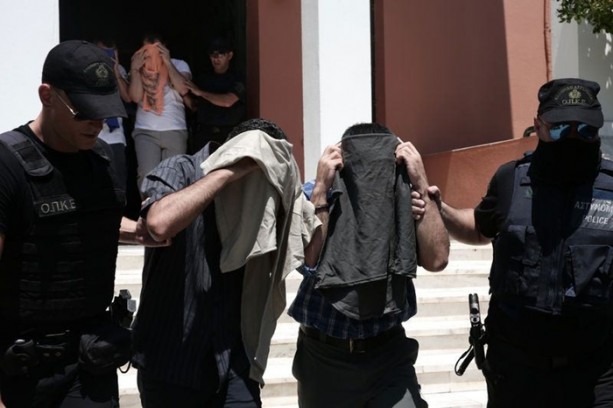 Foto - Yunanistan'a kaçan hainler Adliye'ye böyle geldiler