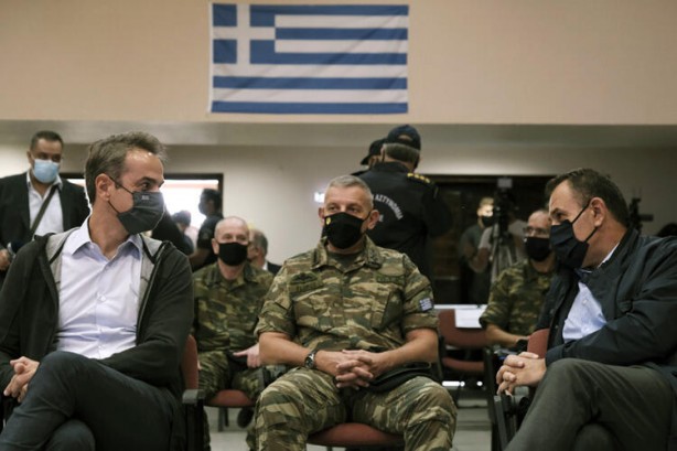 Foto - Yunanistan'da alarm verildi! Yine provokasyon