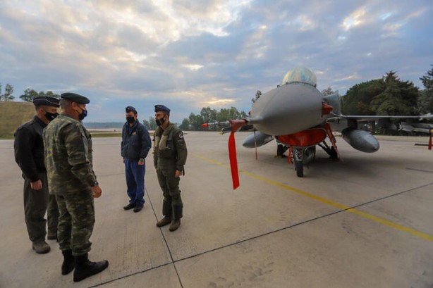 Foto - Yunanistan'da alarm verildi! Yine provokasyon