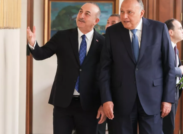 Foto - Yunanistan'da çok büyük panik: Türkiye o Arap ülkesi ile anlaşmak üzere! Endişeliyiz
