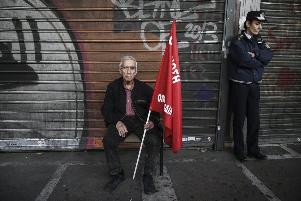 Foto - Yunanistan'da emeklilerden maaş protestosu