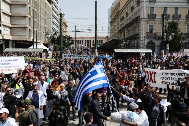 Foto - Yunanistan'da hayat pahalılığı protesto edildi