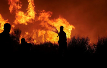 Foto - Yunanistan'da işler kontrolden çıktı! Hakan Fidan topa girdi, Türkiye yardım teklifi yaptı