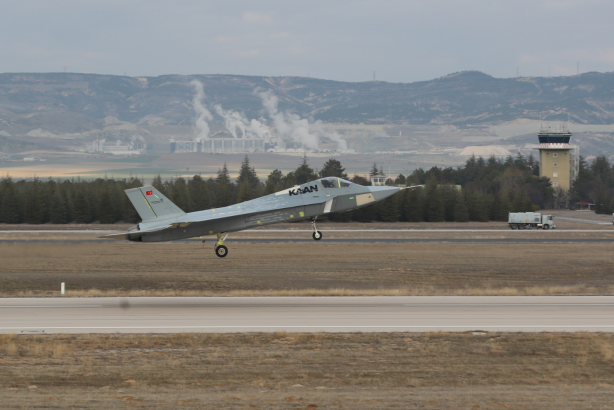 Foto - Yunanistan'da Kaan paniği: Türkiye elektronik harp yapacak