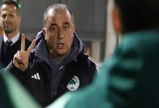 Foto - Yunanistan’da şok eden gelişme! Fatih Terim’in fişini çektiler! Sen ne yaptın böyle! Bakalım şimdi ne olacak 