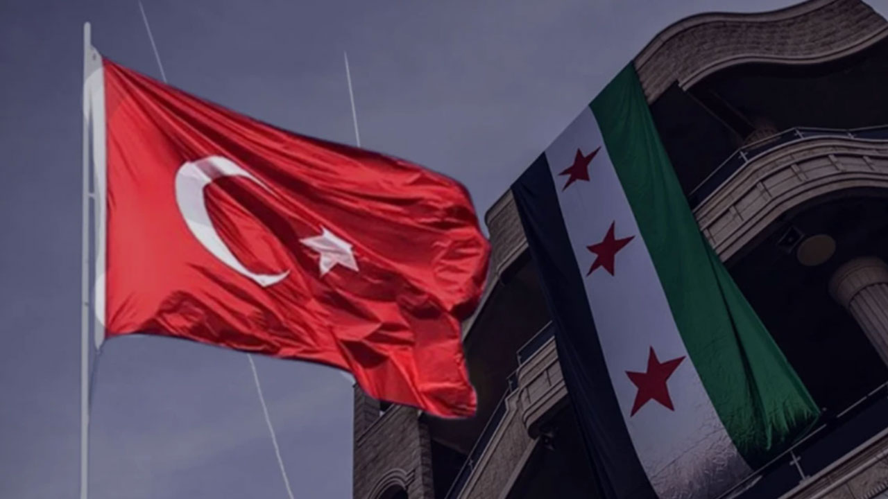 Foto - Yunanistan'da Türkiye depremi: O ülkeyi Türkleştiriyorlar, her tarafa askeri üs kuracaklar