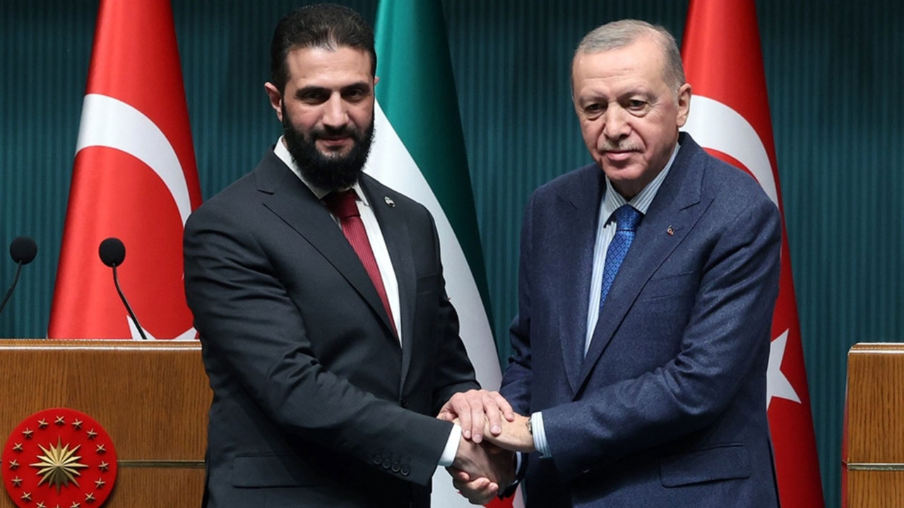 Foto - Yunanistan'da Türkiye depremi: O ülkeyi Türkleştiriyorlar, her tarafa askeri üs kuracaklar