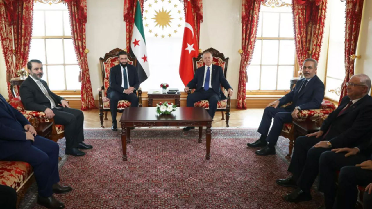 Foto - Yunanistan'da Türkiye depremi: O ülkeyi Türkleştiriyorlar, her tarafa askeri üs kuracaklar