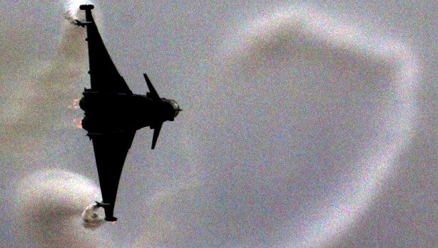 Atina'dan al haberi! Yunanistan hükümetinden olay duyuru: Türkiye'yi savaş uçağı projesine alacaklar