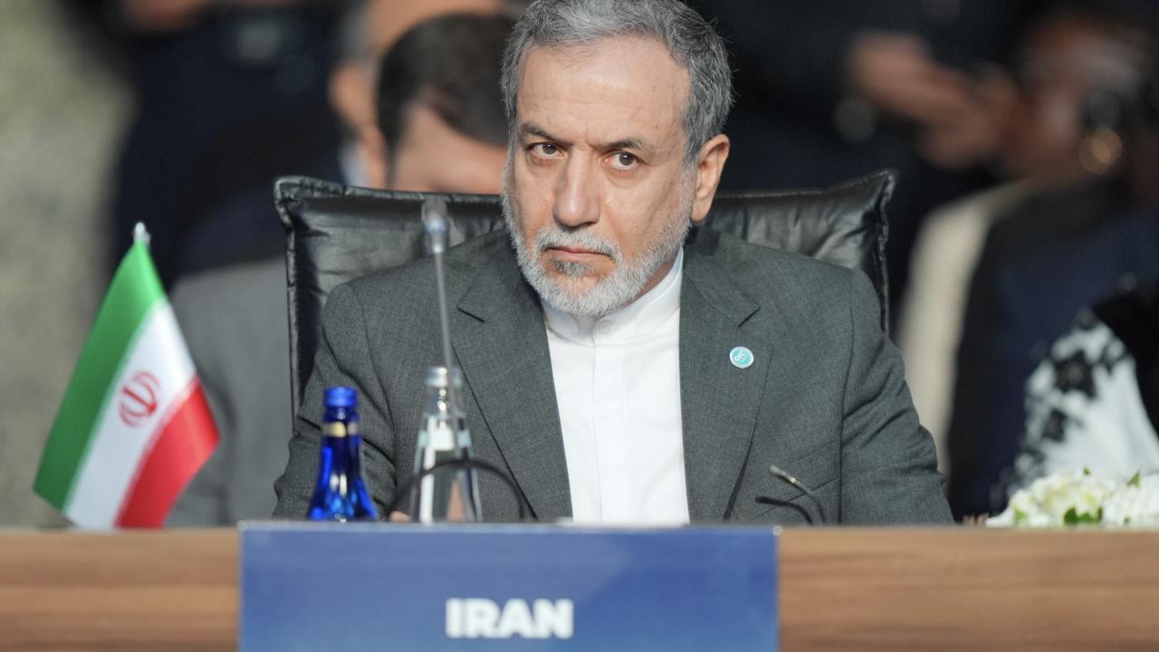 Yunanistan'dan İran'a kritik çağrı: Bölgesel gerilimde diplomatik çözüm şart