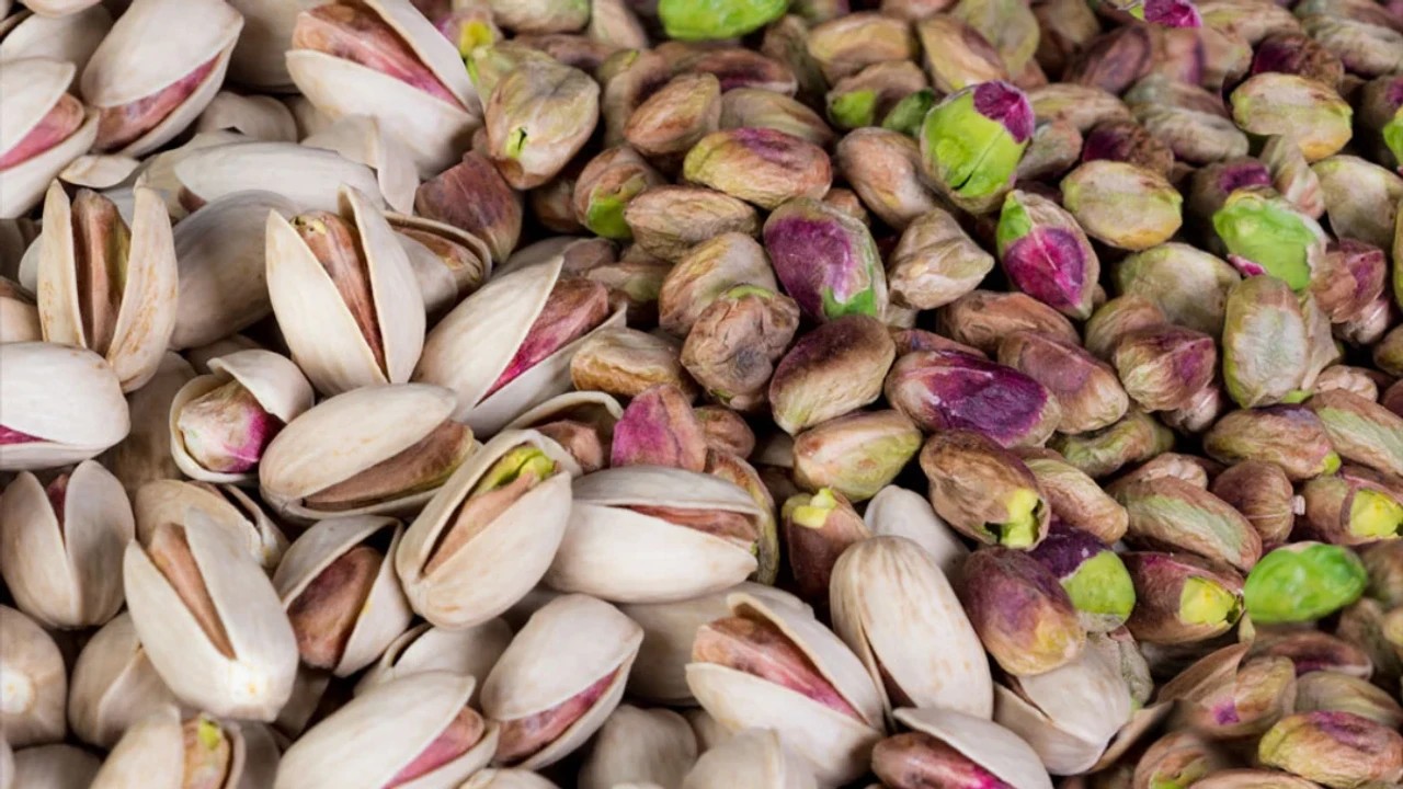 Yunanistan'dan kanserojen tespit edildiği için geri gönderilen antep fıstıklarını vatandaşa yedirecekler!