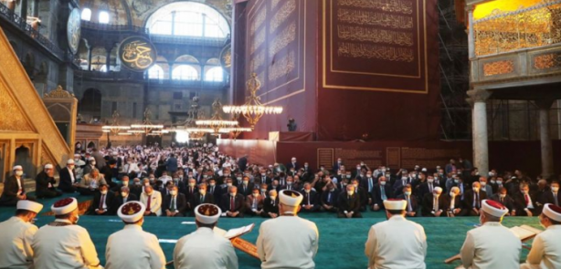 Foto - Yunanistan'dan skandal Ayasofya hamlesi