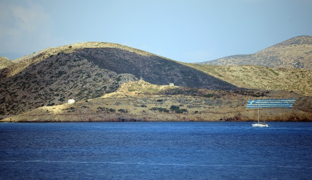 Foto - Yunanistan'dan Türkiye'ye karşı alçak adım! Resmen savaş istiyorlar...